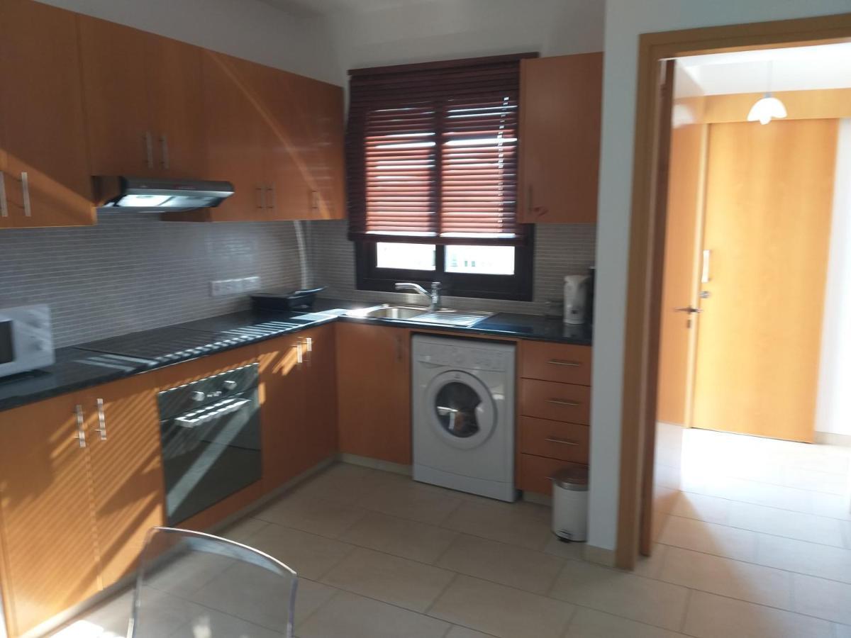 Horizon Luxury Apartment 4 Larnaca Exterior foto