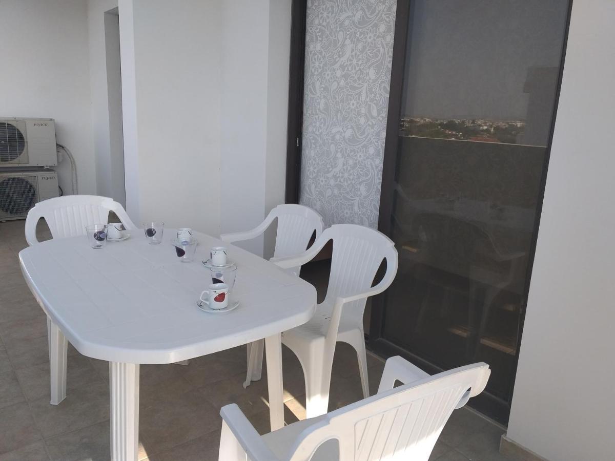 Horizon Luxury Apartment 4 Larnaca Exterior foto