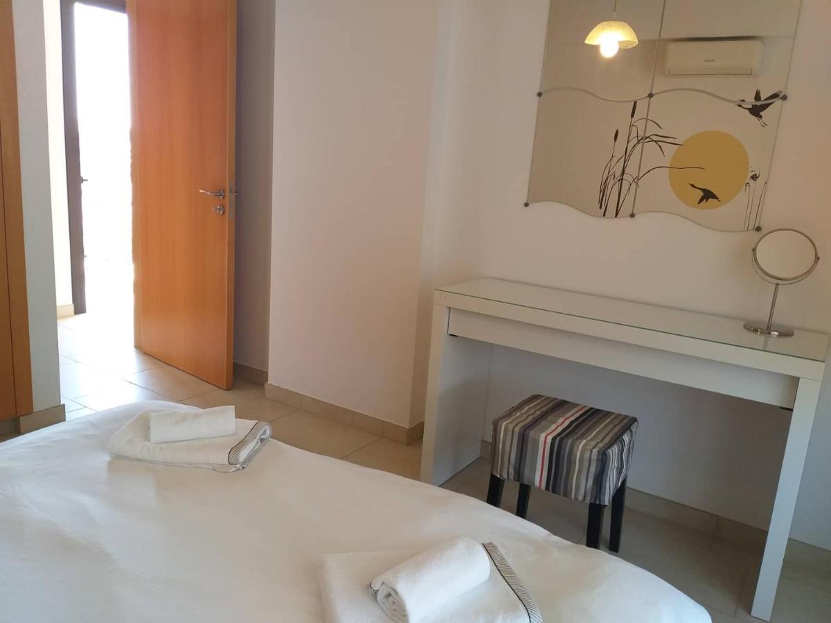 Horizon Luxury Apartment 4 Larnaca Exterior foto
