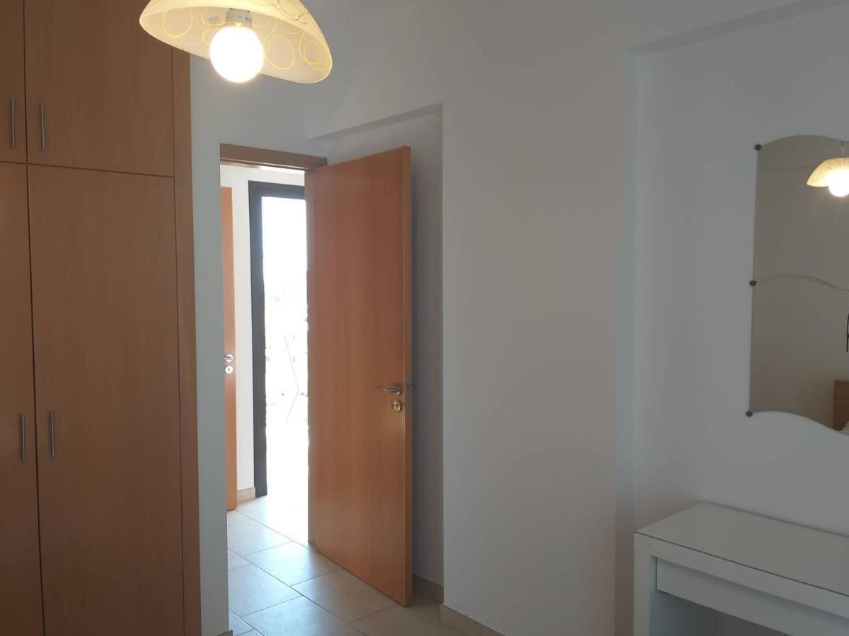 Horizon Luxury Apartment 4 Larnaca Exterior foto